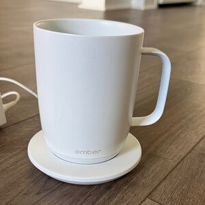 Ember White Smart Mug with Charging Coaster